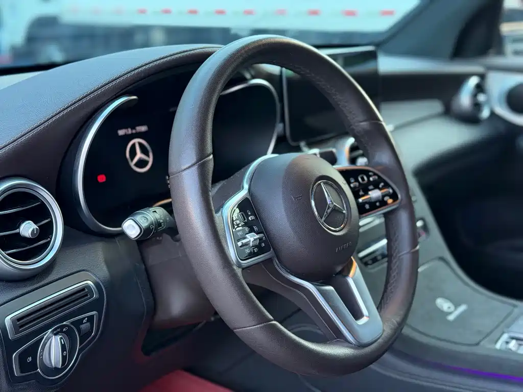 Mercedes-Benz GLC 2021