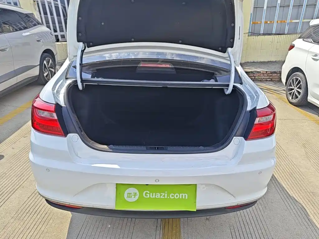 Geely Vision 2018 — фото 15