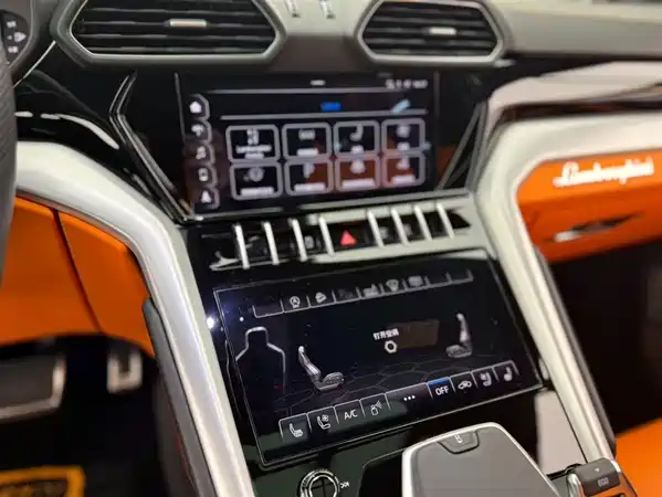 Lamborghini Urus 2021