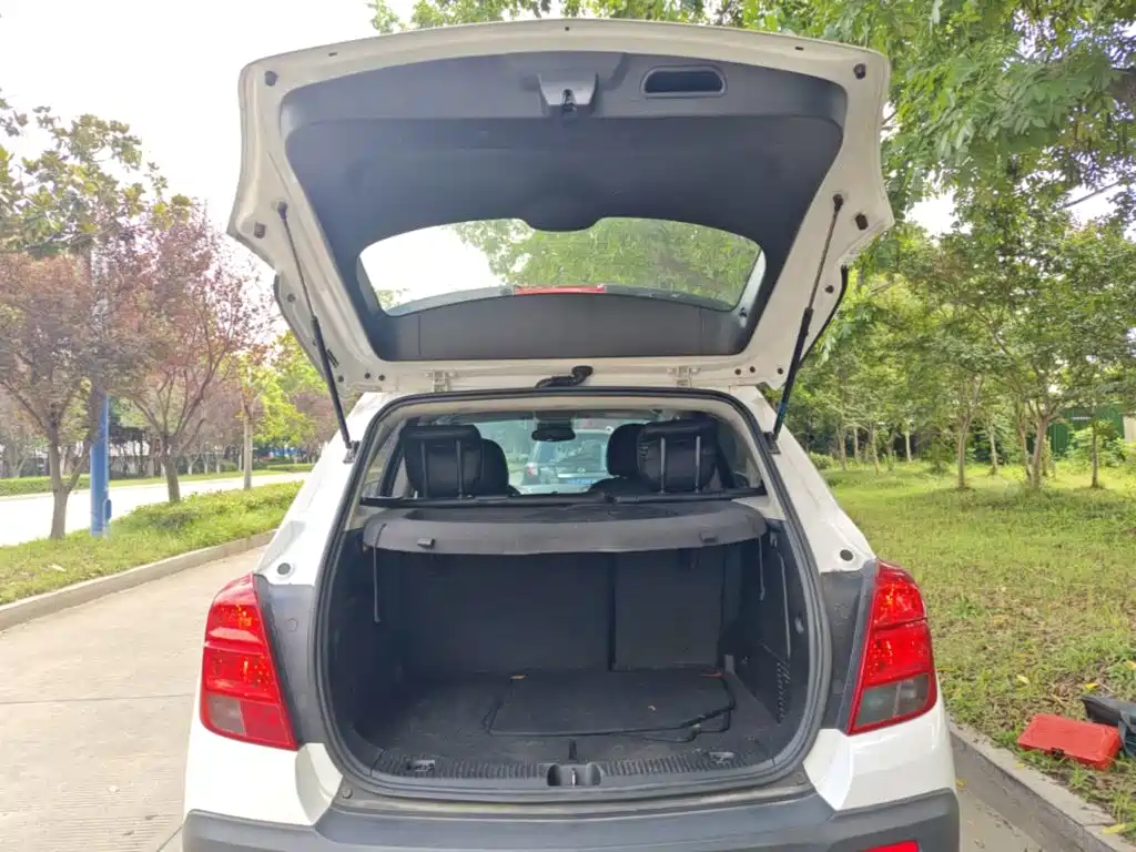 Chevrolet Trax 2015 — фото 19