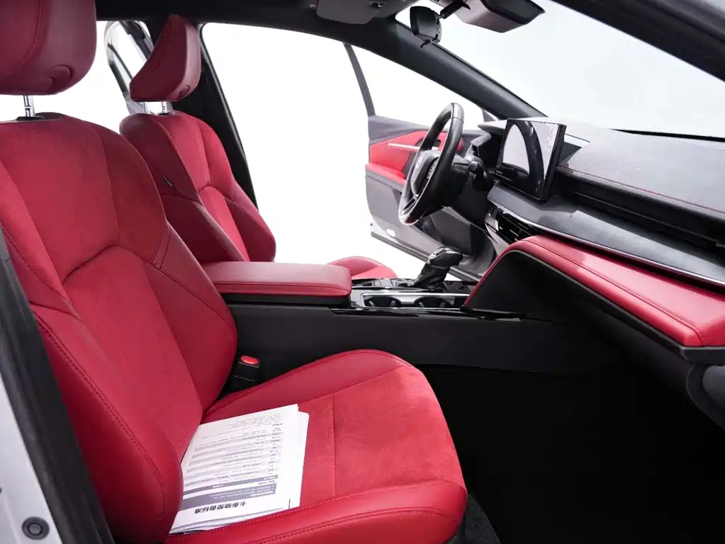 Toyota Camry 2024 — фото 18