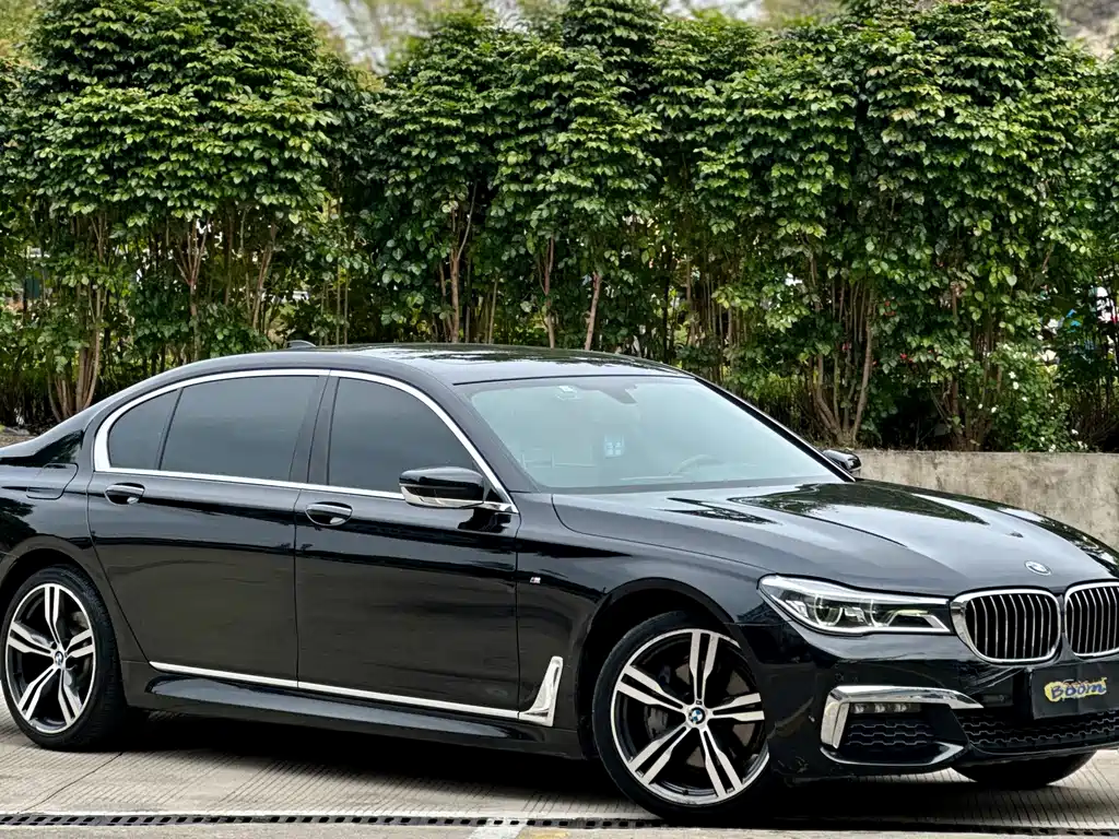 BMW 7 Series 2018 — фото 3