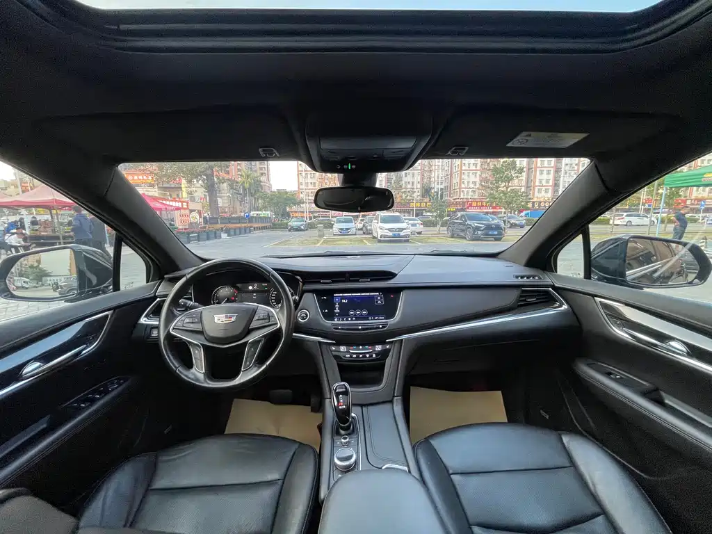 Cadillac XT5 2020 — фото 13