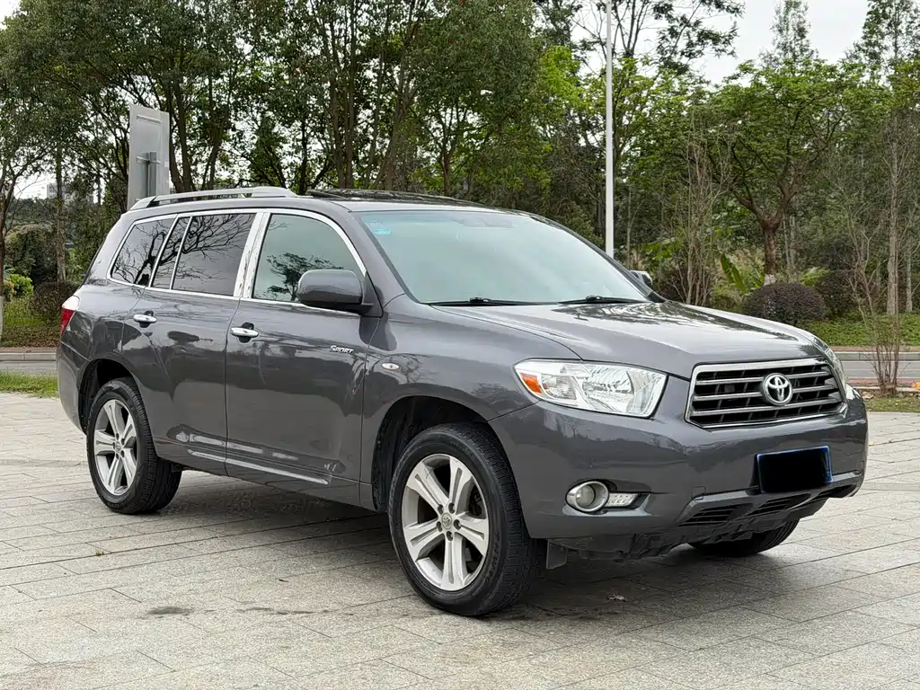 Toyota Highlander 2010 — фото 3