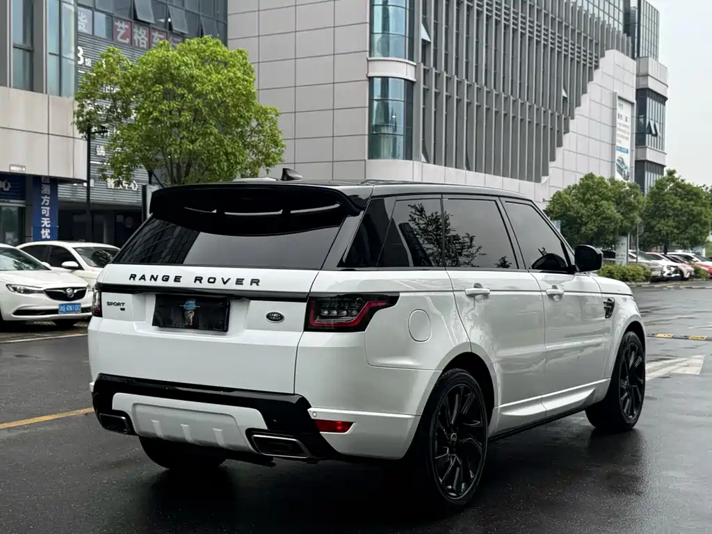 Land Rover Sport 2020 — фото 17
