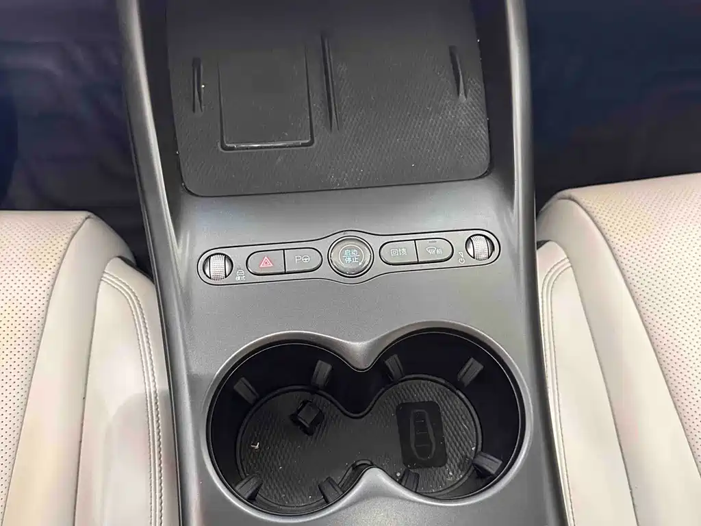 BYD Seal 06 2025 — фото 13