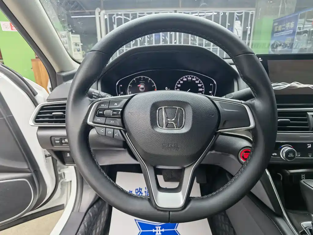 Honda Accord 2023 — фото 10