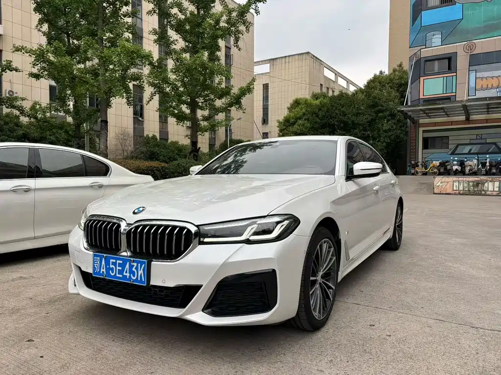 BMW 5 Series 2023