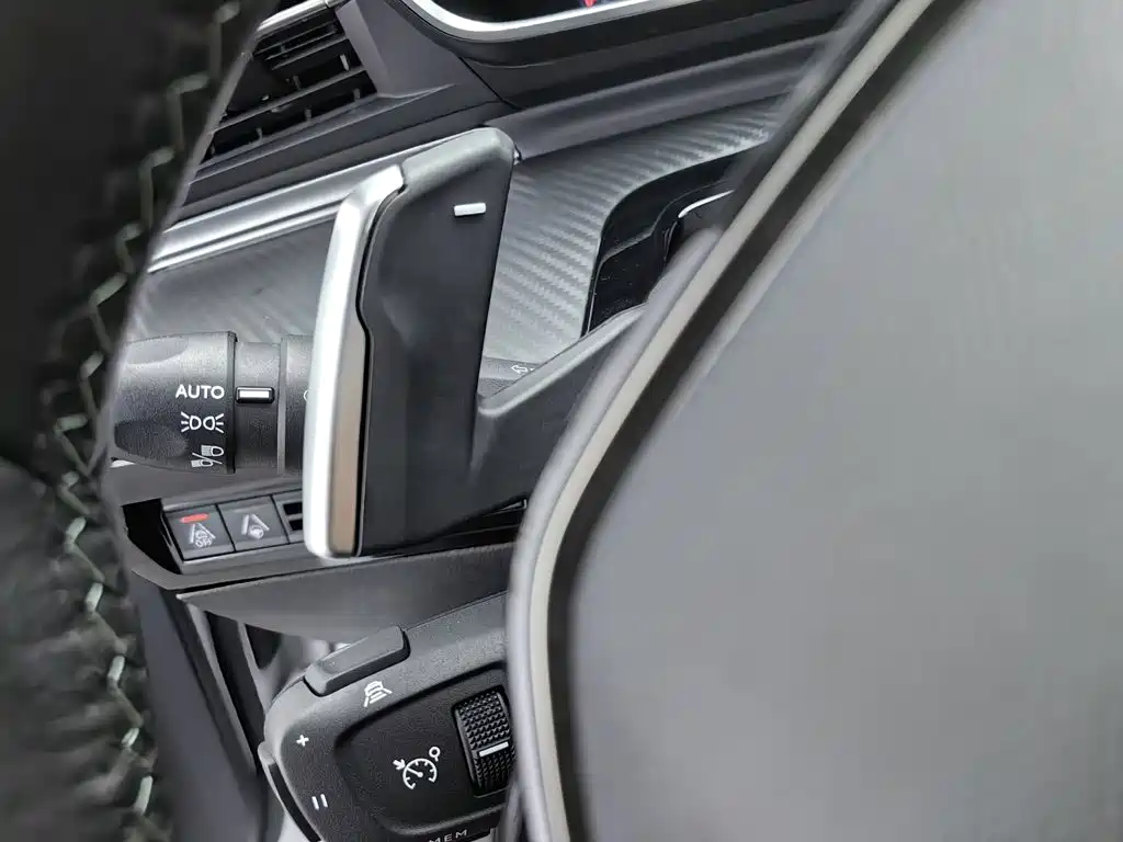 Peugeot 508 2023 — фото 21