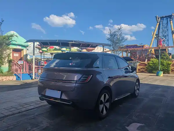 Baojun Yunduo 2023