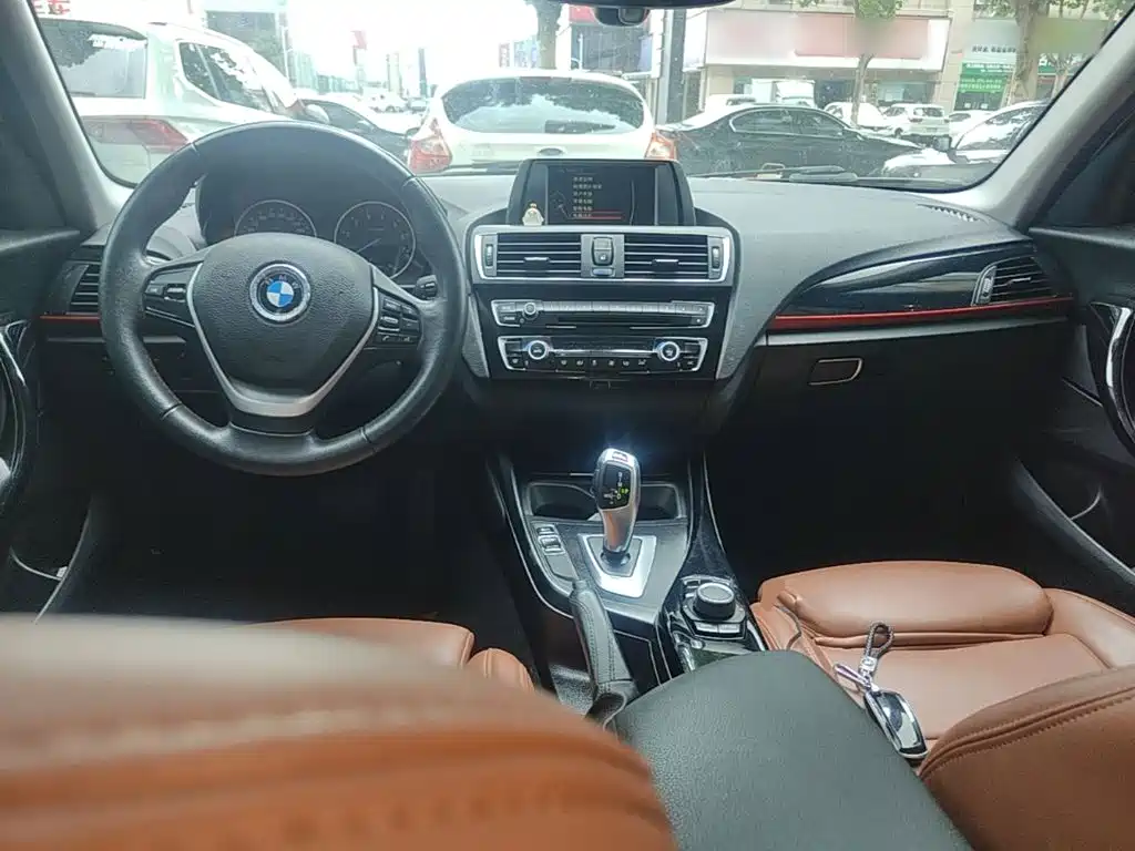 BMW 1 Series 2016 — фото 10