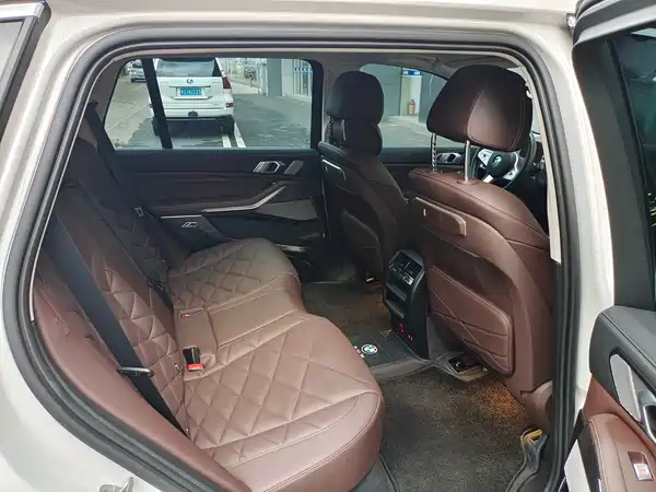 BMW X5 2023