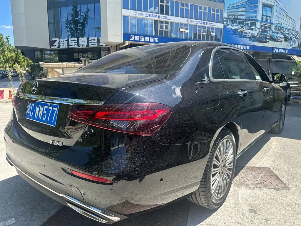 Mercedes-Benz E-Class 2020 — фото 17