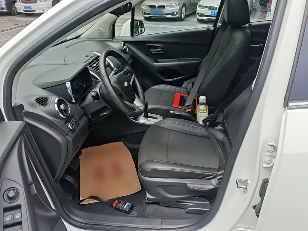 Chevrolet Trax 2015 — фото 15
