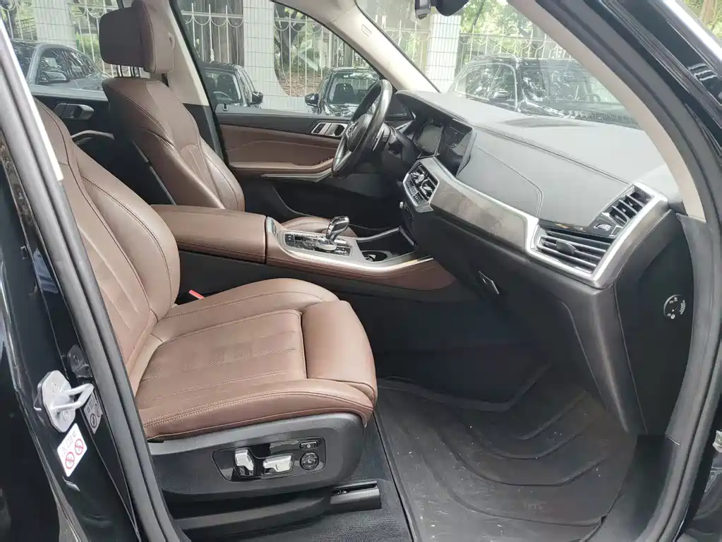 BMW X5 2019 — фото 9