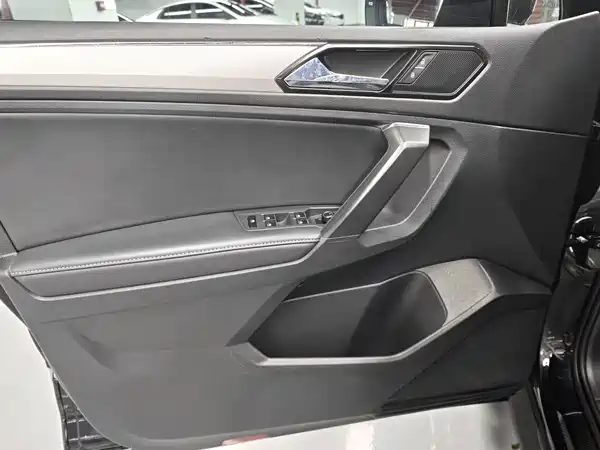 Volkswagen Tiguan L 2020
