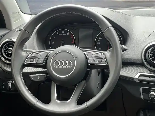 Audi Q2L 2022