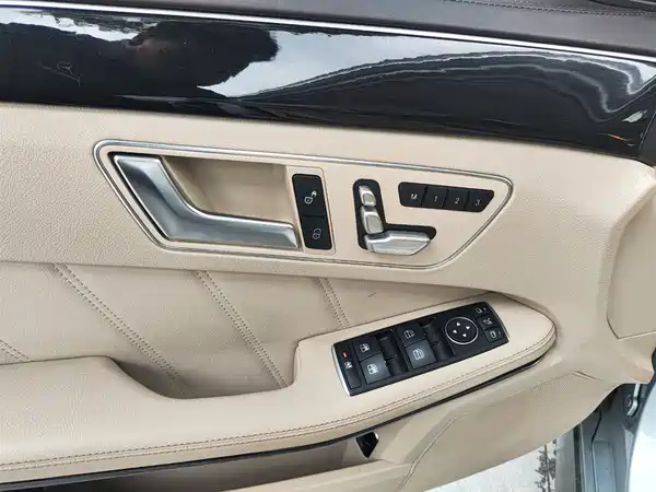 Mercedes-Benz E-Class 2014