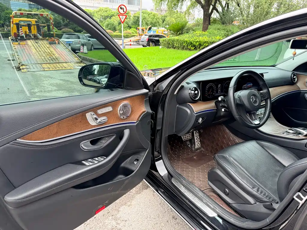 Mercedes-Benz E-Class 2018 — фото 8