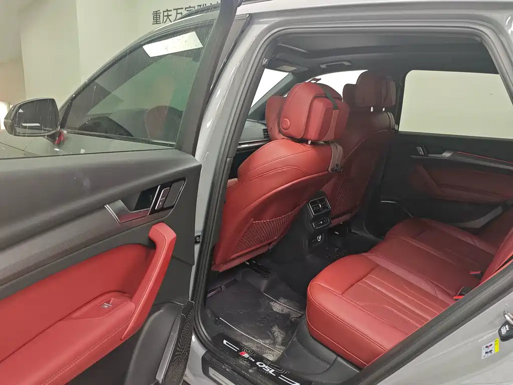 Audi Q5L 2025 — фото 12