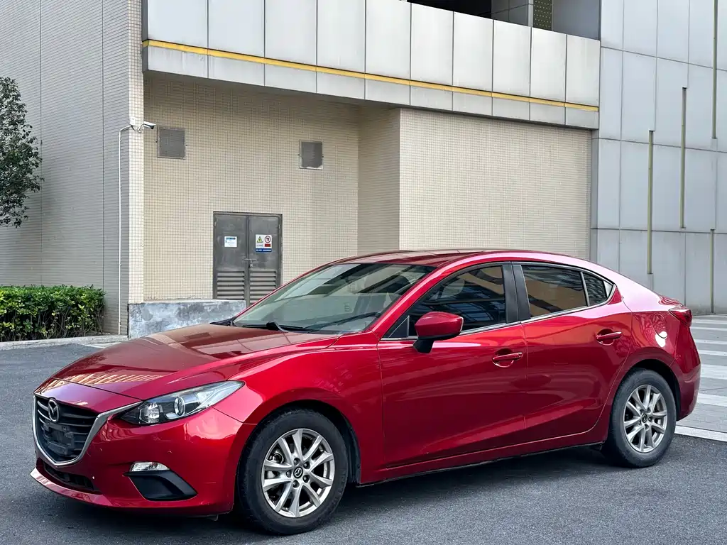 Mazda 3 Axela 2015
