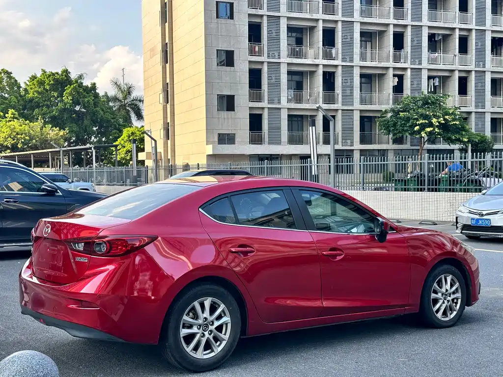 Mazda 3 Axela 2015 — фото 9
