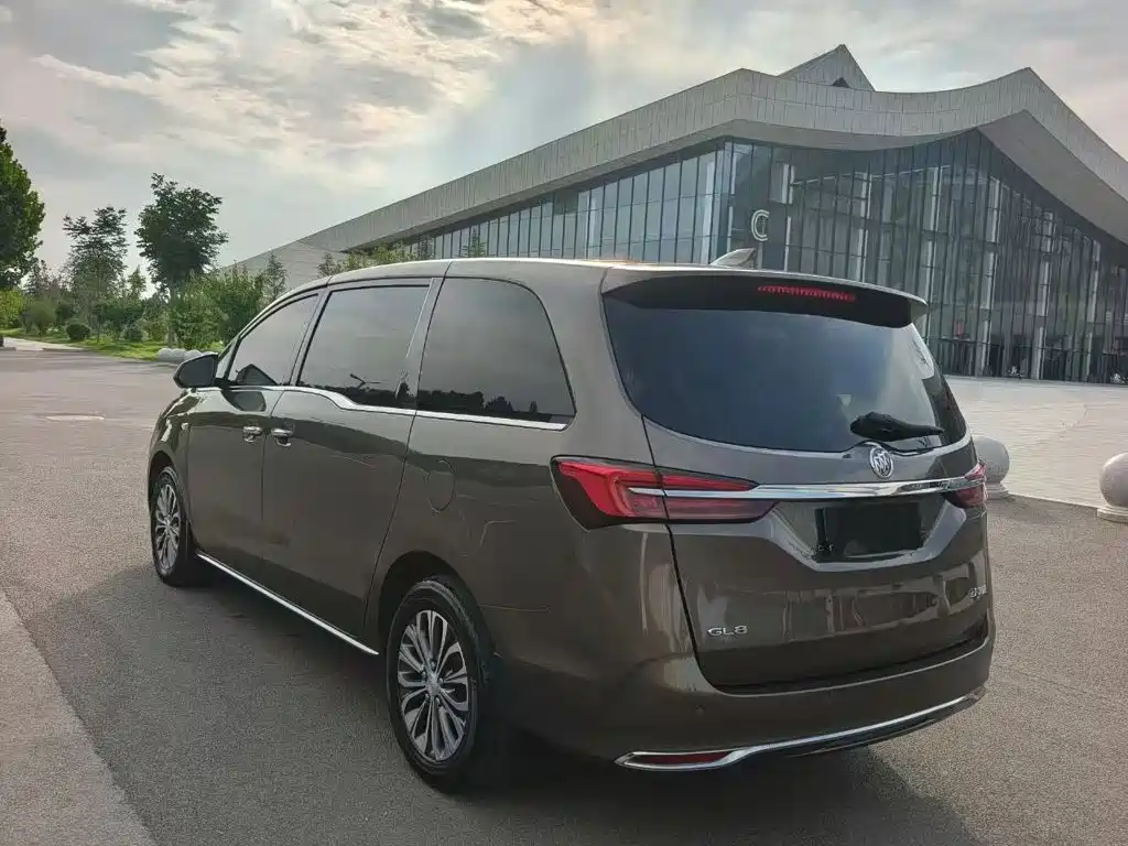 Buick GL8 2023