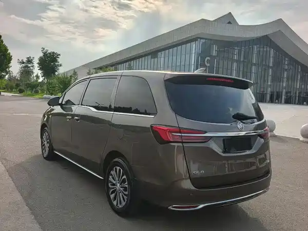 Buick GL8 2023