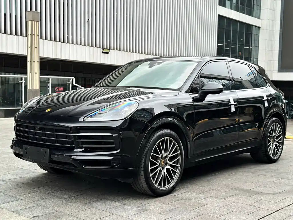 Porsche Cayenne 2022
