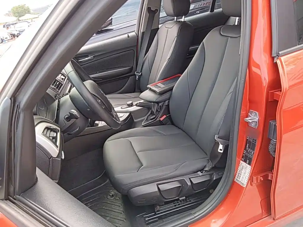 BMW 1 Series 2015 — фото 15