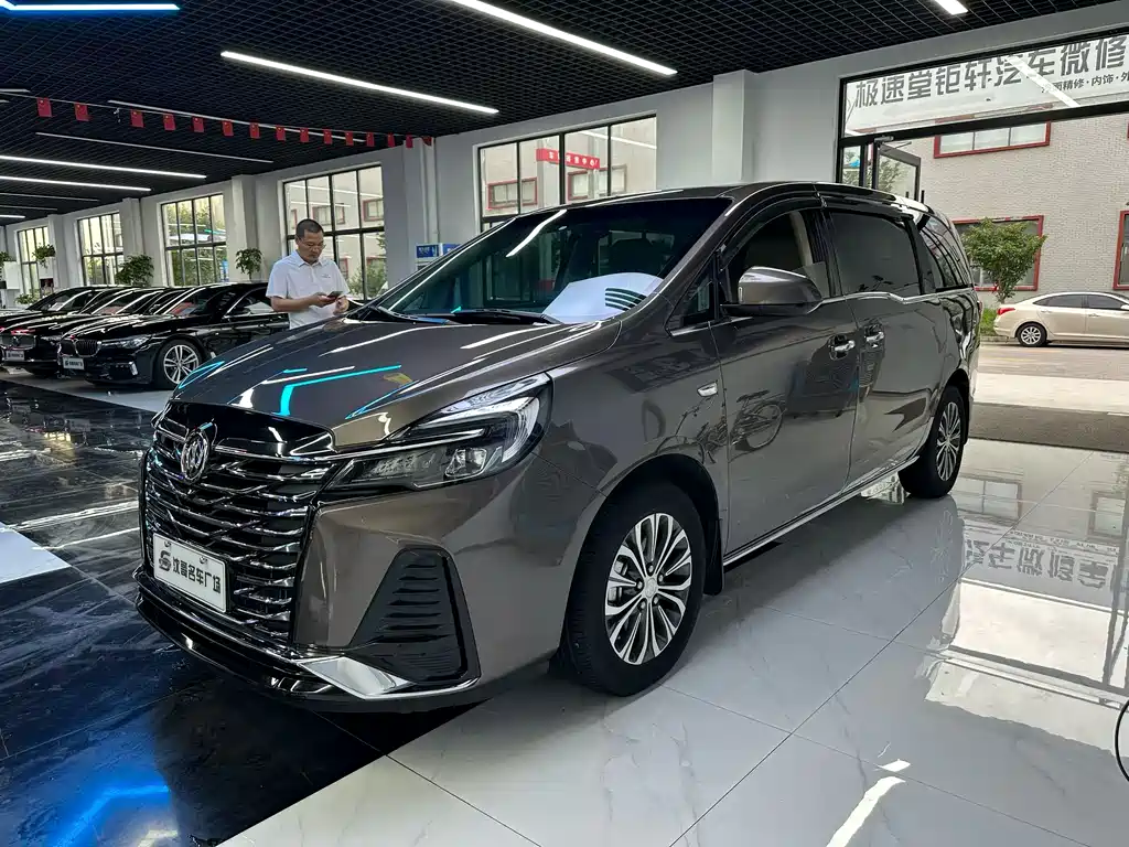 Buick GL8 2023