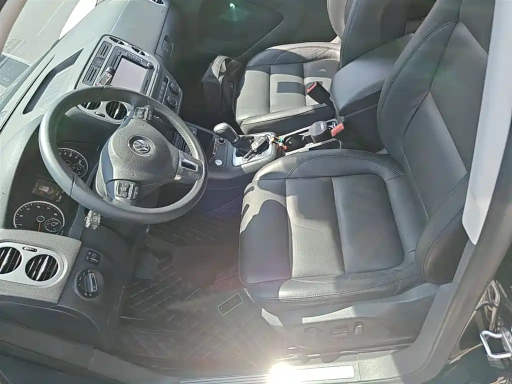 Volkswagen Tiguan 2015 — фото 14