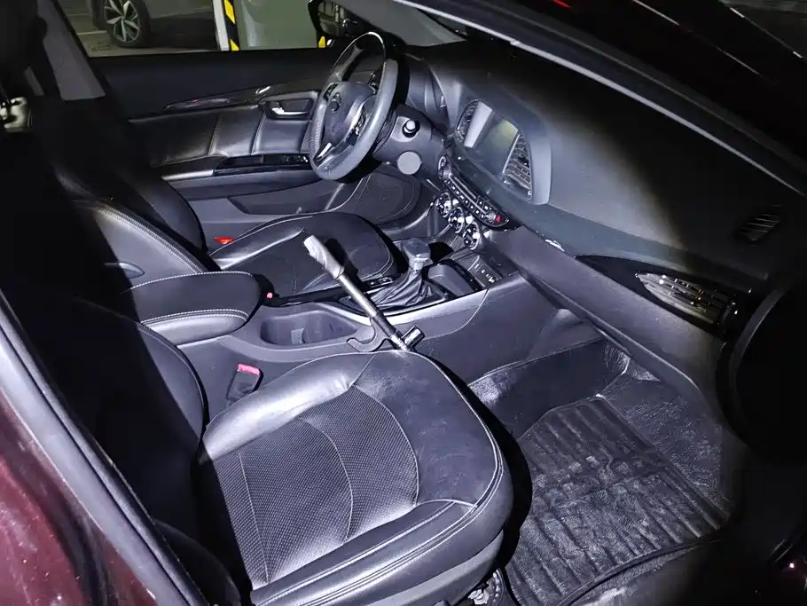 GAC Trumpchi GA6 2015 — фото 8