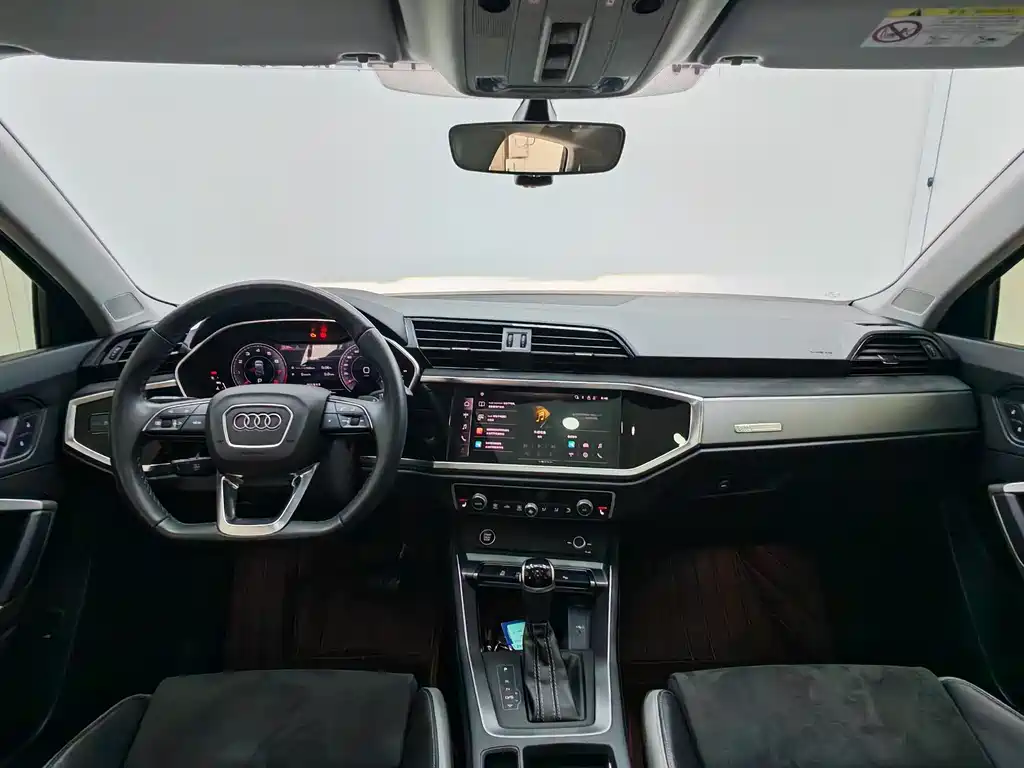 Audi Q3 2022 — фото 10
