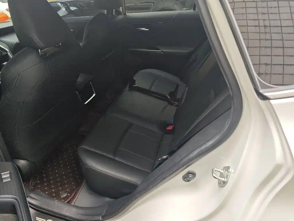 Toyota Harrier 2023 — фото 18