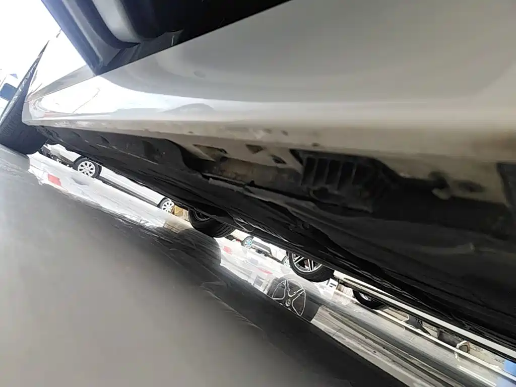 BMW 5 Series 2014 — фото 22