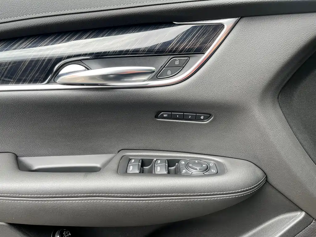 Cadillac XT6 2019 — фото 11