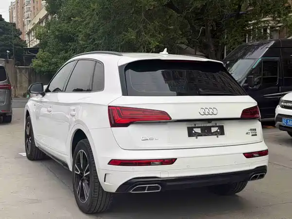 Audi Q5L 2022