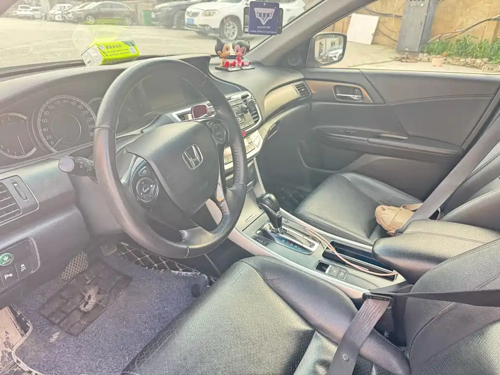 Honda Accord 2017 — фото 4