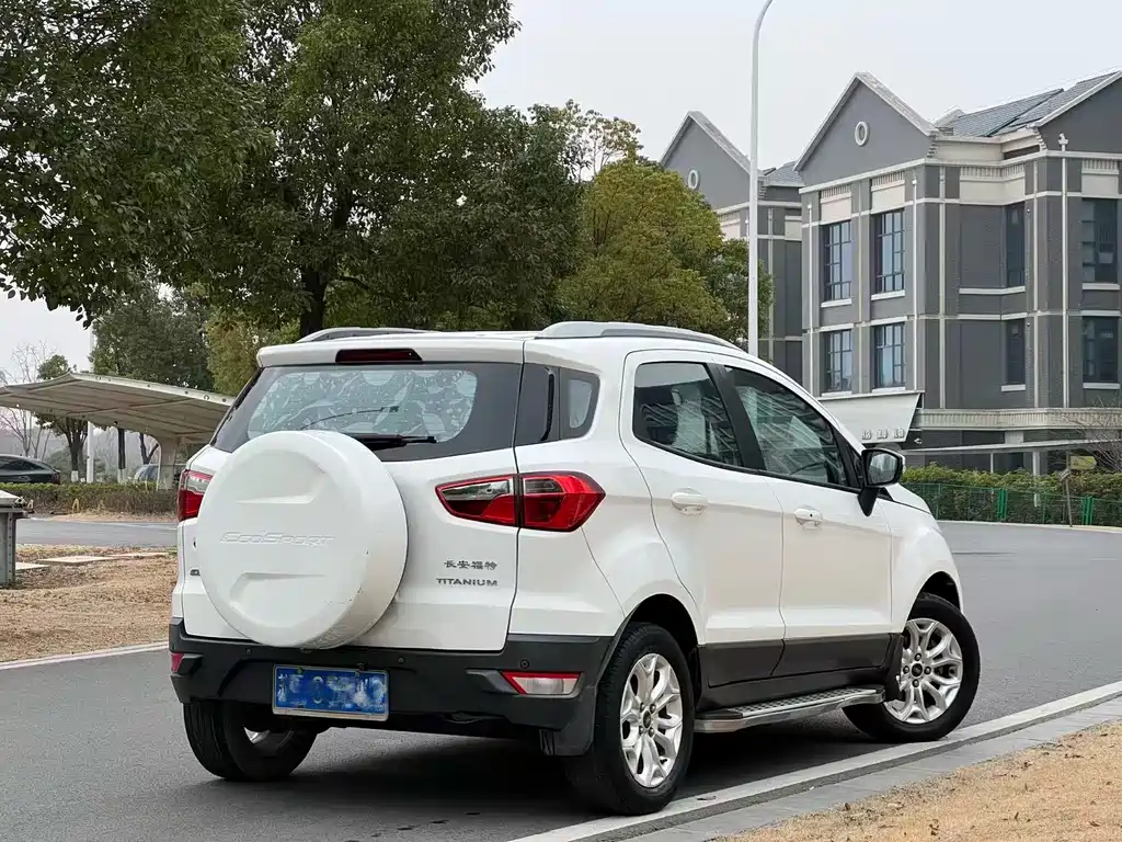Ford Ecosport 2014 — фото 3