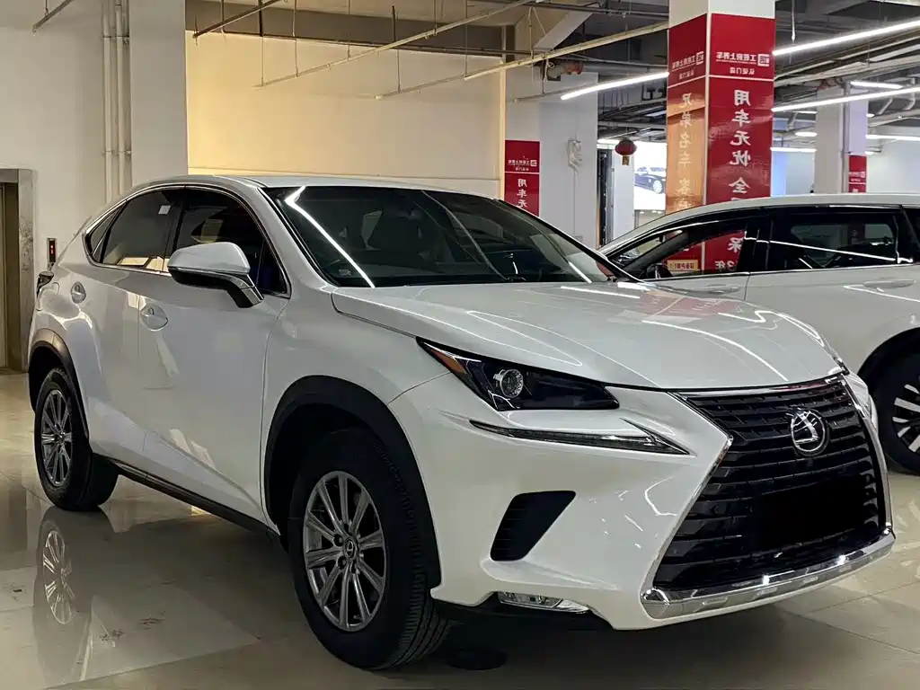 Lexus NX 2018 — фото 3