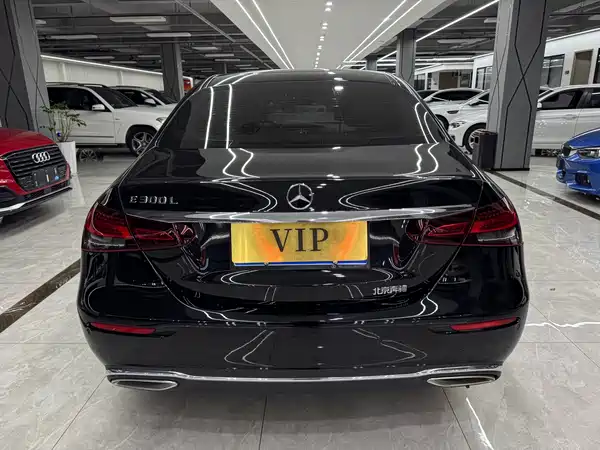 Mercedes-Benz E-Class 2021