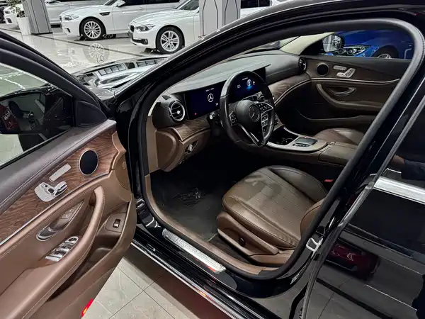 Mercedes-Benz E-Class 2021