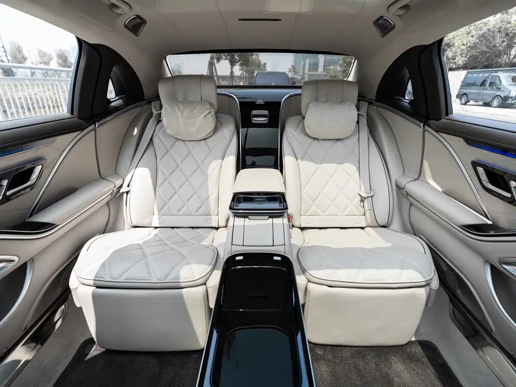 Mercedes-Benz Maybach S-Class 2022 — фото 11