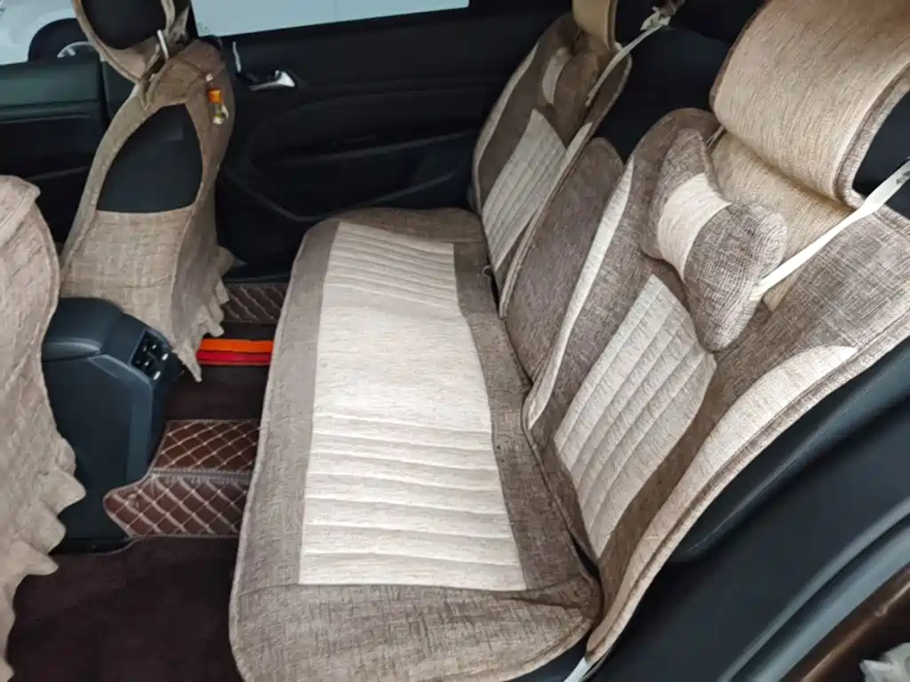 Peugeot 408 2014 — фото 17