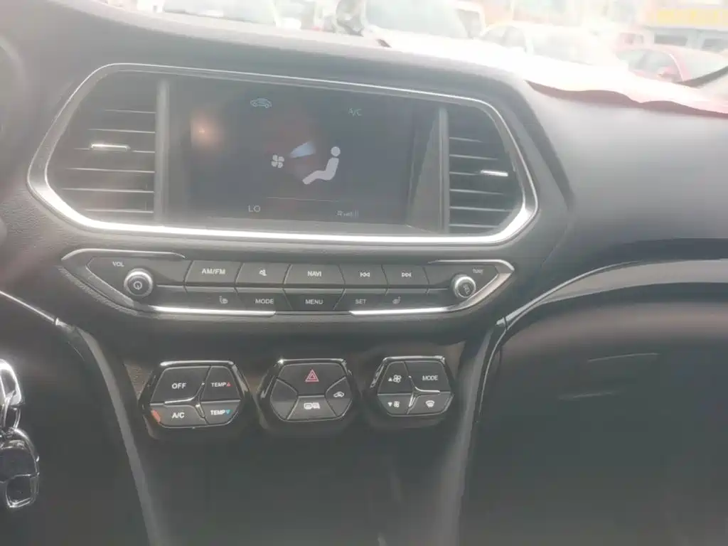 GAC Trumpchi GS4 2015 — фото 13