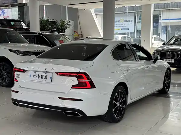 Volvo S60 2021