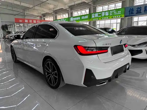 BMW 3 Series 2024