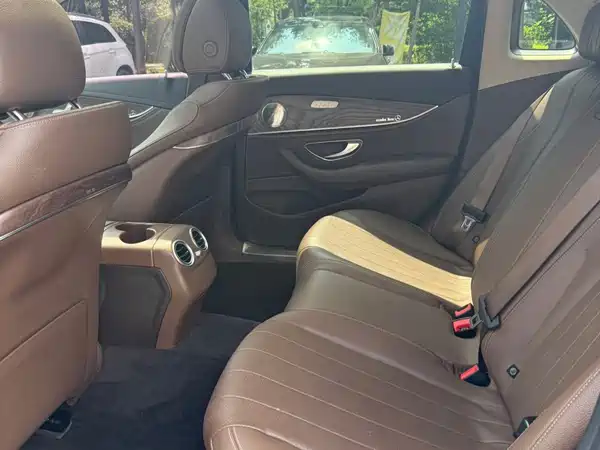 Mercedes-Benz E-Class 2019