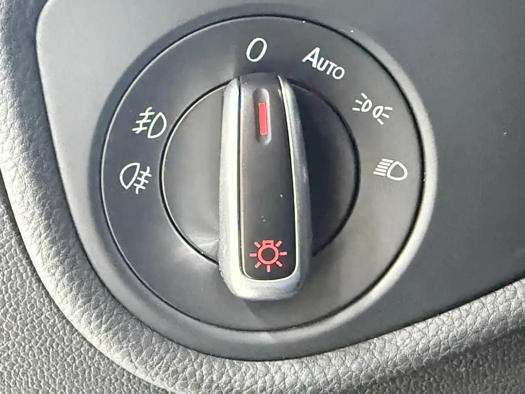 Volkswagen Touran 2022 — фото 14